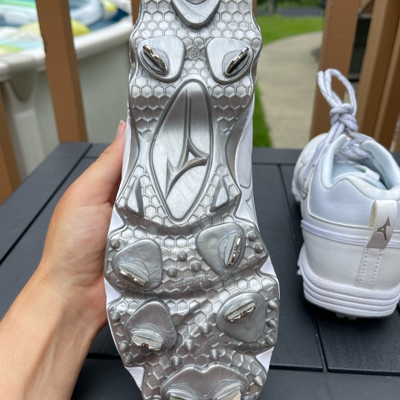 Mizuno Womens 9 Spike Swift Metal Softball Cleats Sz 7 - Picture 7 of 8